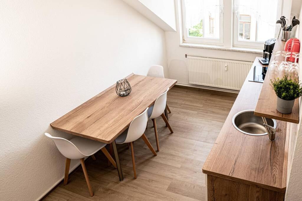 Gemuetliche Im Zentrum Von Apartment Plauen